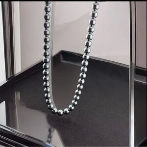 Vintage Marvella Silver Gray Faux Pearl Glass Bead Necklace NWOT 28”